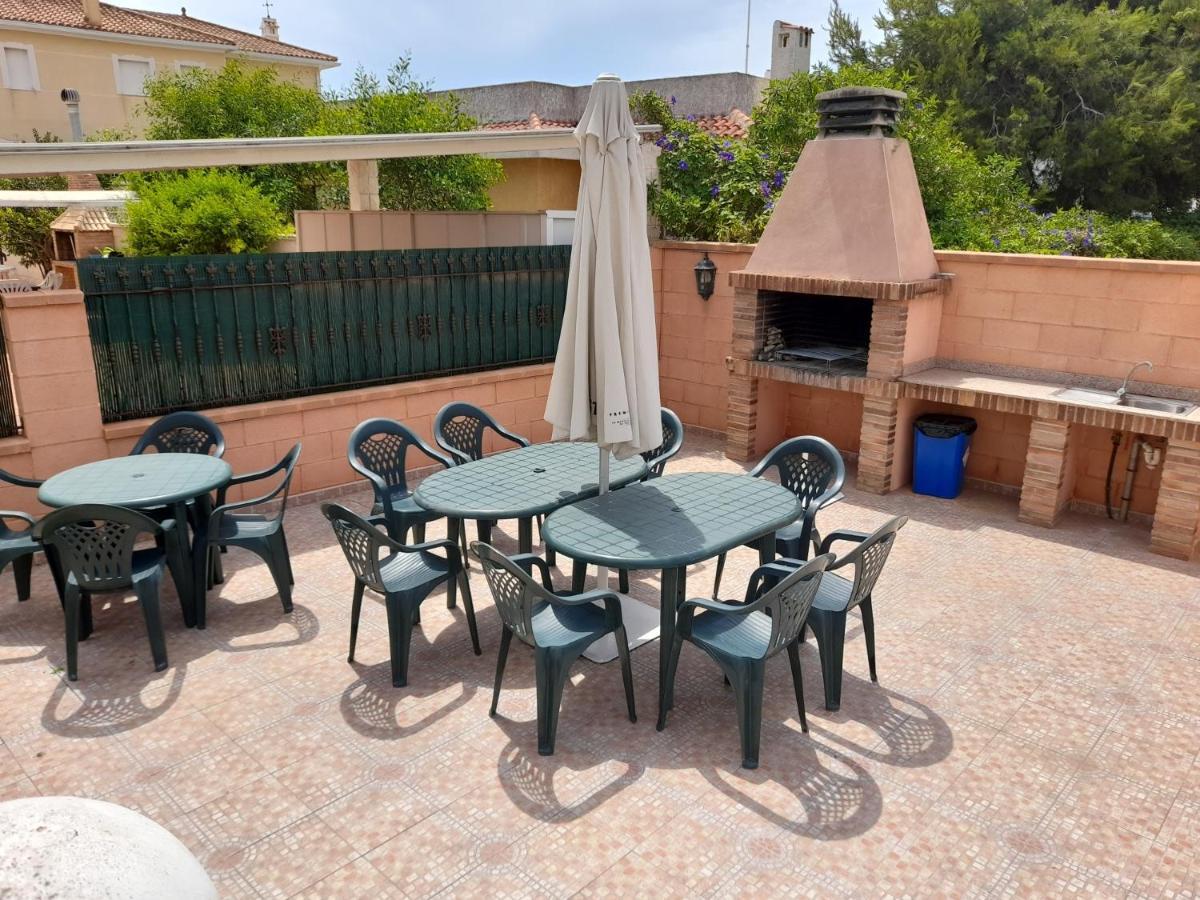 Chalet Muy Cerca De La Playa Con Piscina Privada Dehesa de Campoamor  Exterior photo